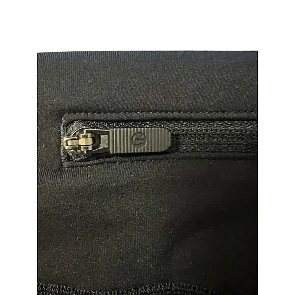 Lululemon Women High-Waisted Black Capris Leggings With Pockets, cropped yoga, 4 - Picture 8 of 9
